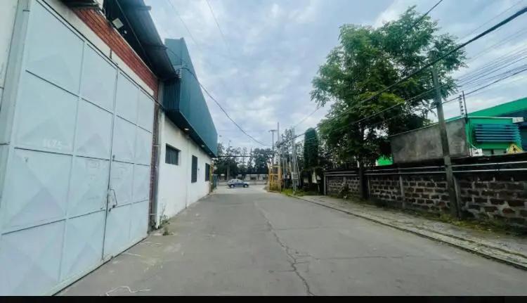 Dueño vende galpón, excelente ubicación