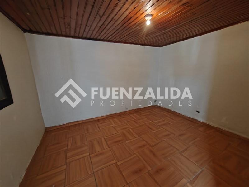 Santa Elena / Eduardo Cordero